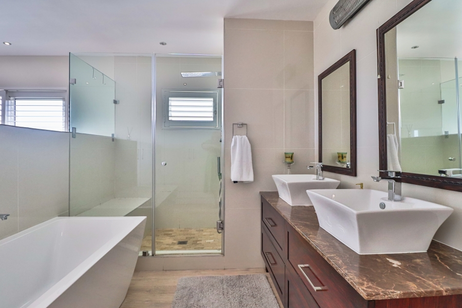 3 Bedroom Property for Sale in Summerstrand Eastern Cape